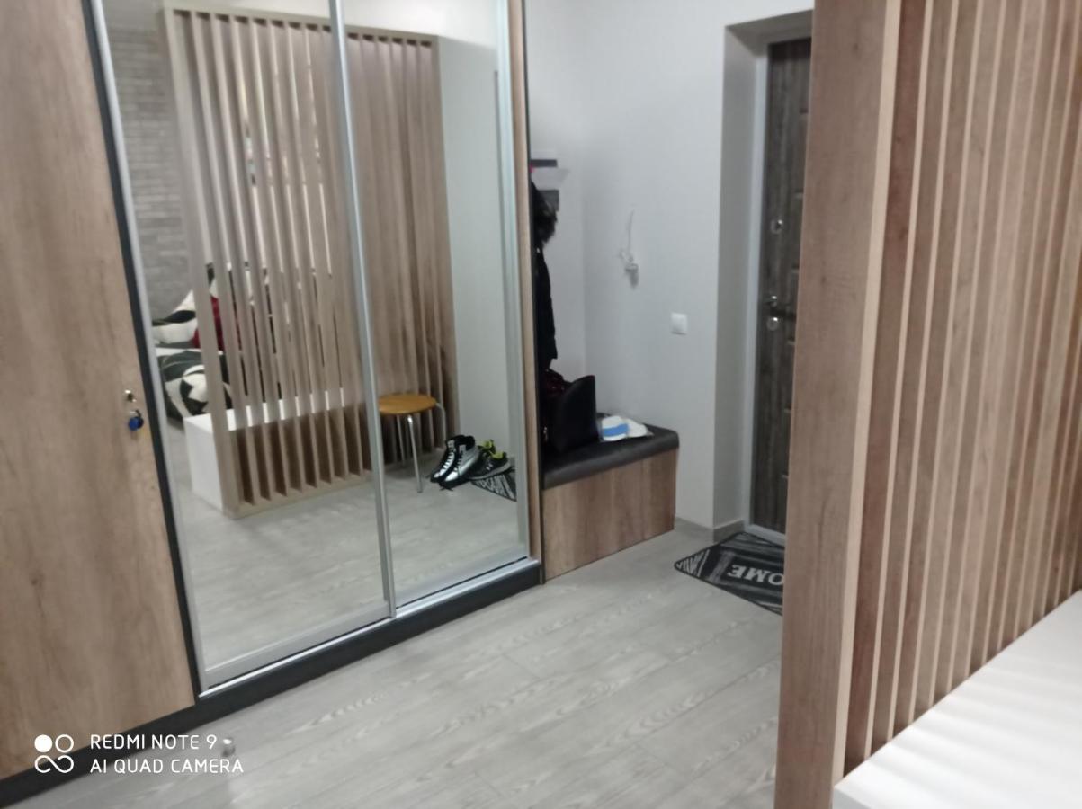 Lux Apartment & Центр,Жк Театральний 리우네 외부 사진